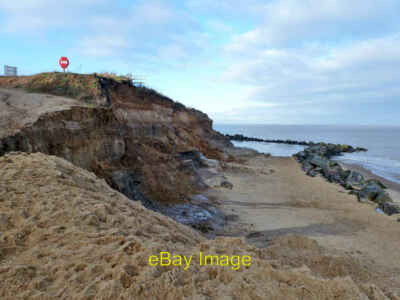 Foto 6x4 Erodierte Klippe, Happisburgh, 2013 Die Strandzufahrtsrampe auf der LE C2013