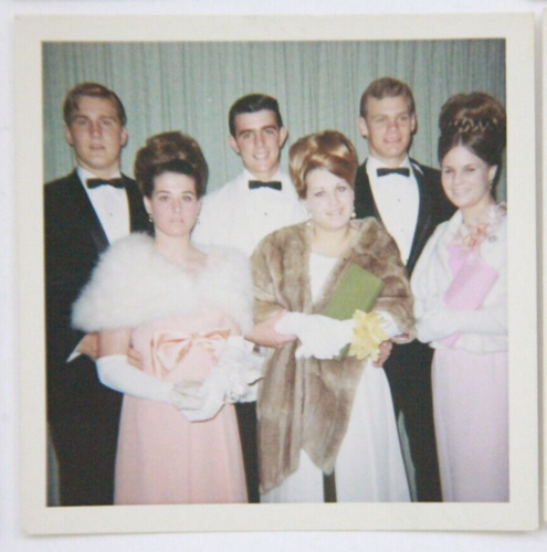 Vintage Lot of Six Lifestyle Photos Photographs Glossy Square Homecoming BB255 - Picture 6 of 7