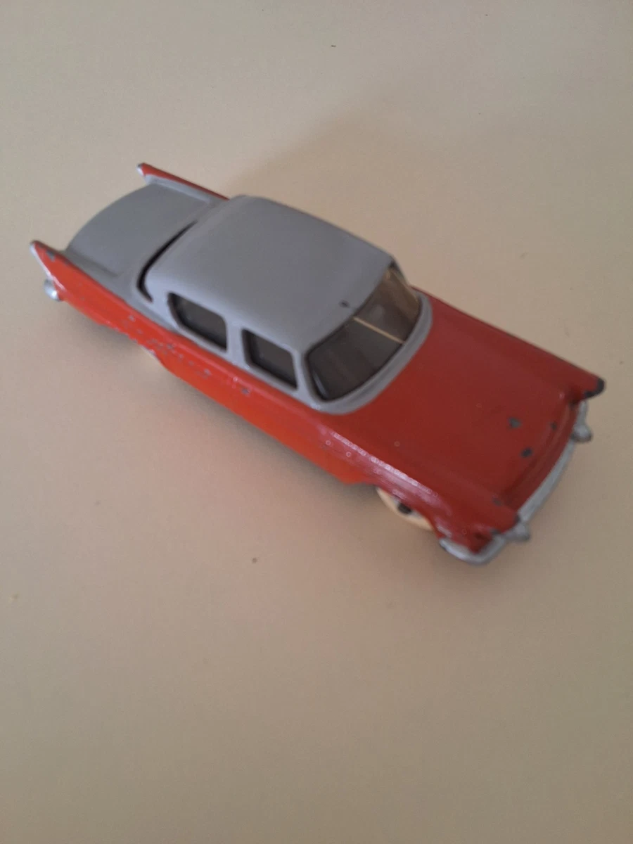 DINKY TOYS England, Packard Clipper Sedan, réf. 180, couleur orange, toit et coffre g