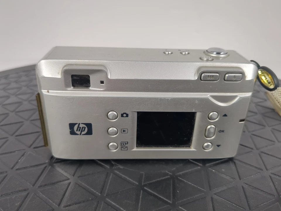 HP Photosmart 435 3.1mp Digital Camera. Tested - Image 3 of 4