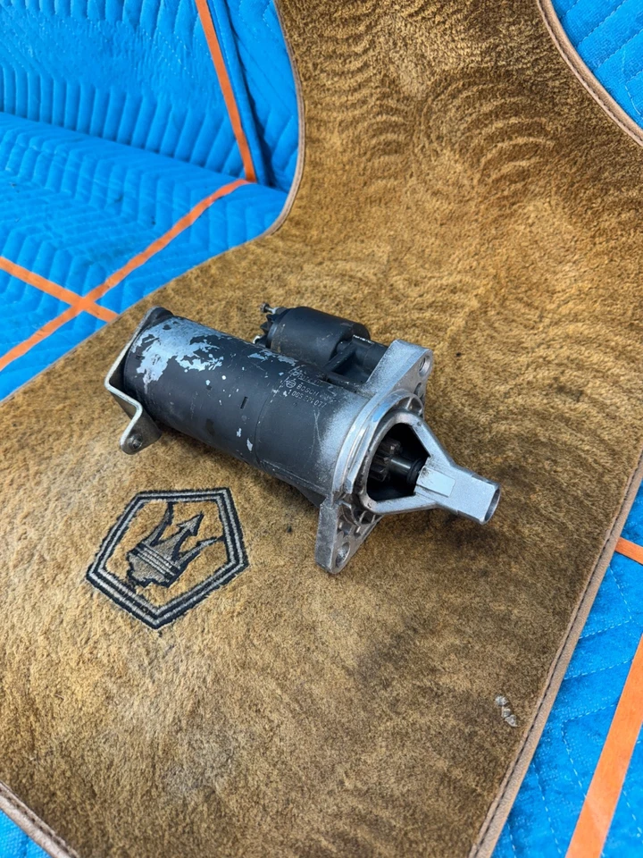 Motor de arranque CHRYSLER TC MASERATI 1989-1991 BOSCH 1005821077 2,2 L turbo fabricante de equipos originales Foto 3 de 4