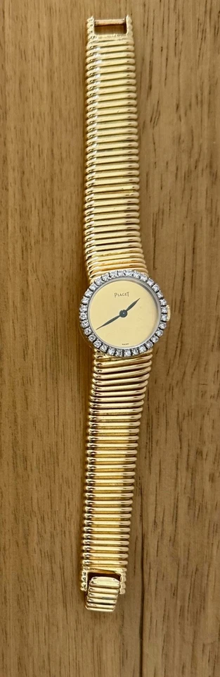 Piaget 18K Gold Diamond Bezel Vintage Watch 6926 E 60 Cal. 9P Manual Wind 56g - Image 2 of 4