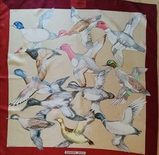 Sciarpa di seta Hermes Carre 90 Sea-Crossing Bird Flock 35,4 in nuova