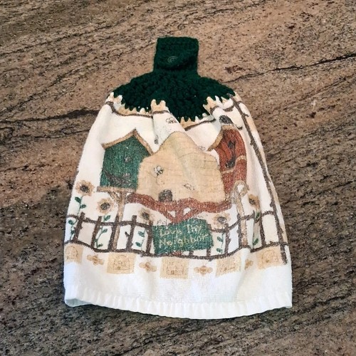 Handmade Hanging Dish Towel Birdhouse Design Green Crocheted Top Button