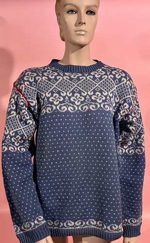 Vtg. Hand Knit Norwegian Wool Pullover Sweater for Light Blue, White & Red - Picture 5 of 13