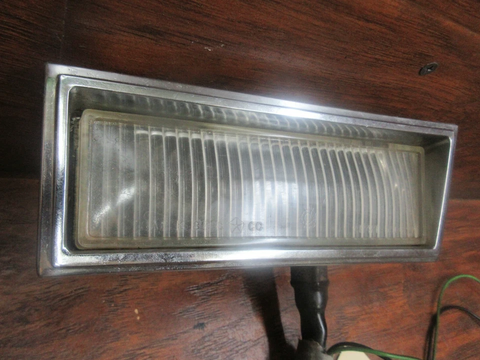 Caravelle, Dodge 400 y 600, Clase E, 1982, 1983, 1984-1988, luz esquina derecha Foto 4 de 4