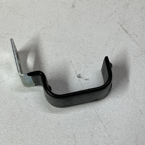 1 Harley Davidson (Double Hoses) Return and Vent Lines Clip OEM 10069 FXR