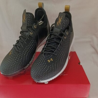 Under Armour Men's Harper Low St Baseball Shoe, Black-Black