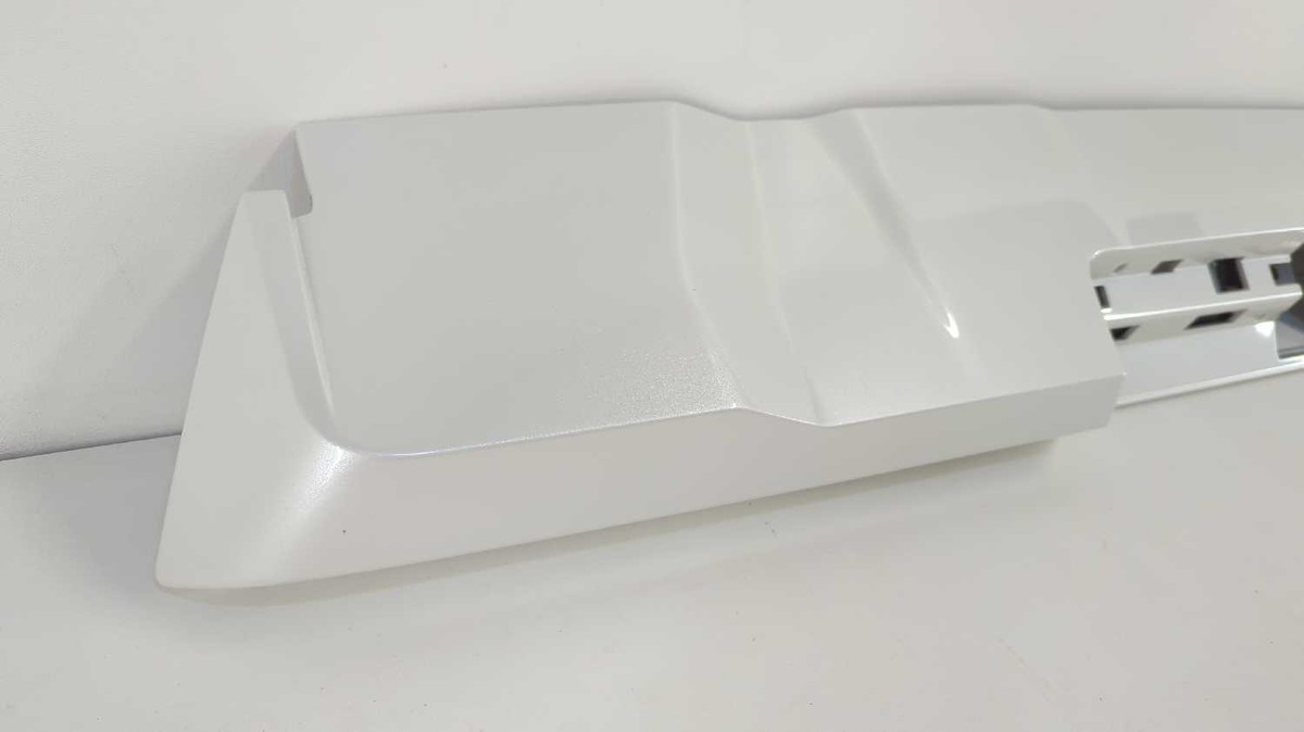 New OEM Genuine GM Upper Spoiler 2019-2024 Silverado Sierra Pearl  