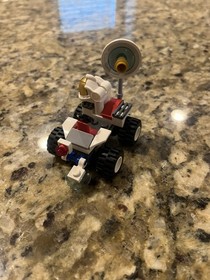 LEGO CITY: Space Starter Set (60077) Complete with Instruction manual