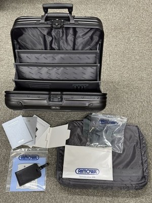 【最終価格】28L_ビジネスキャリー_RIMOWA_TOPAS STEALTH Rimowa Topas Stealth 28L Black 2-wheels Carry Case Suitcase | eBay