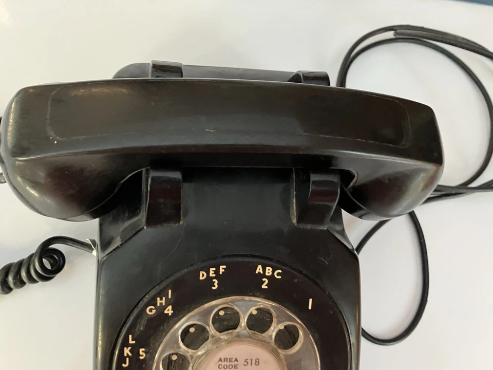 VINTAGE ITT KELLOGG ROTARY DIAL TELEPHONE - Image 3 of 4