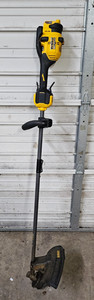 DeWALT DCST972 FlexVolt 60V Brushless 17" String Trimmer Powerhead *TOOL ONLY*