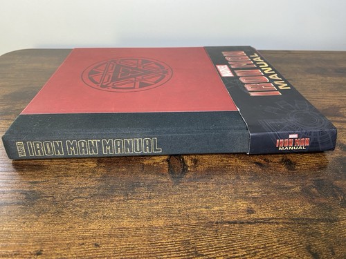 Iron Man Manual - Hardcover - Bild 3 von 6