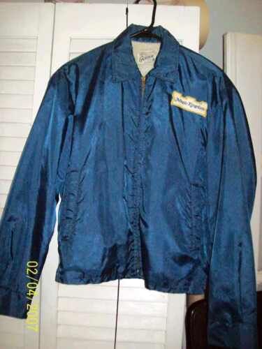 VINTAGE 1972 Walt Disney World CAST Member Jacket with MAGIC KINGDOM Patch - Picture 3 of 4