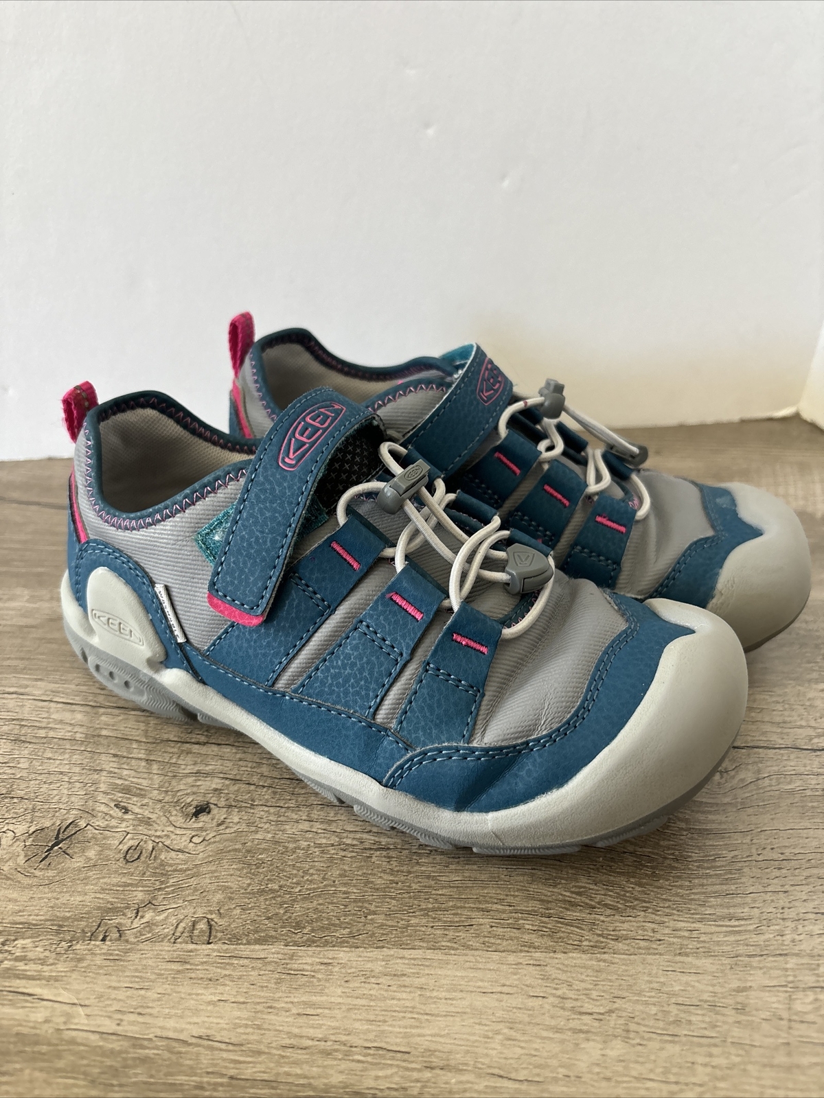 Sneaker KEEN Legion blu e grigio nodo cavo a Y taglia 2