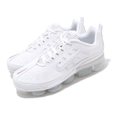 air vapormax triple white