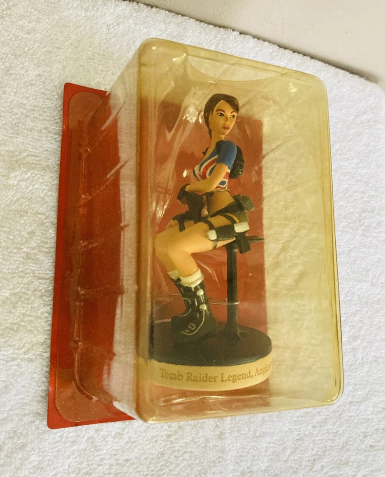 Lara Croft Tomb Raider Légend Angleterre figurine neuve année 2000 Édition Atlas - Photo 4/4