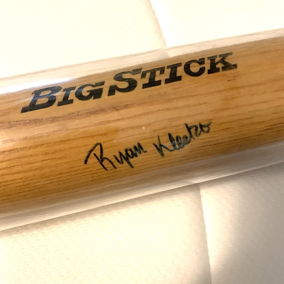 Bate de béisbol profesional Atlanta Braves Ryan Klesko Auto Rawlings Adirondack Big Stick Foto 2 de 4