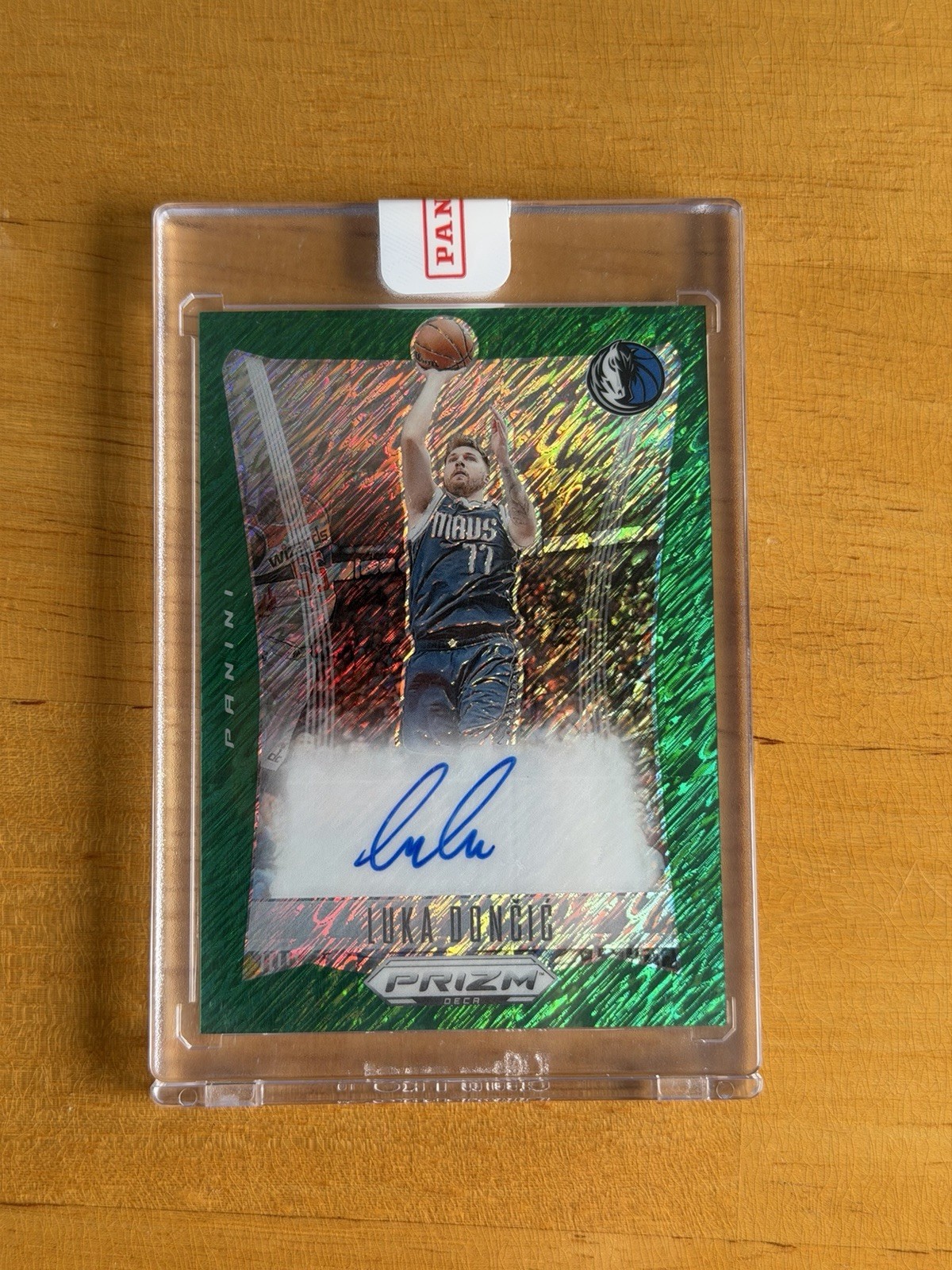 2023-24 Prizm Deca Luka Doncic On Card Auto FOTL Green Shimmer 11/15 Fresh π₯ view 1