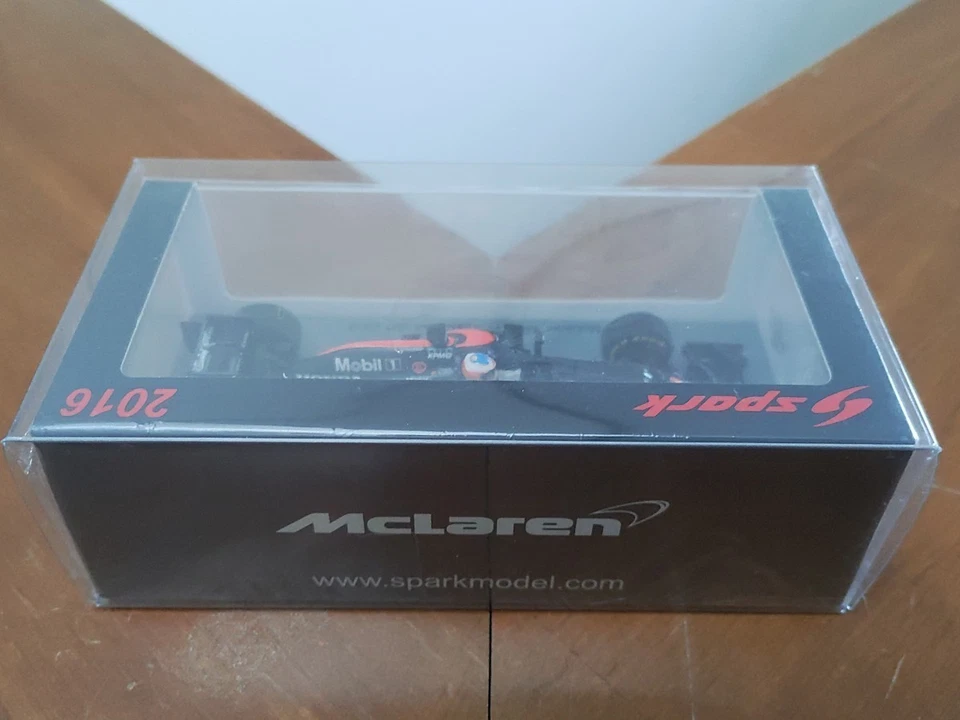 Spark 1/43 McLaren Honda MP4/31 Australia GP 2016 F.Alonso modello mai aperto - Immagine 4 di 4