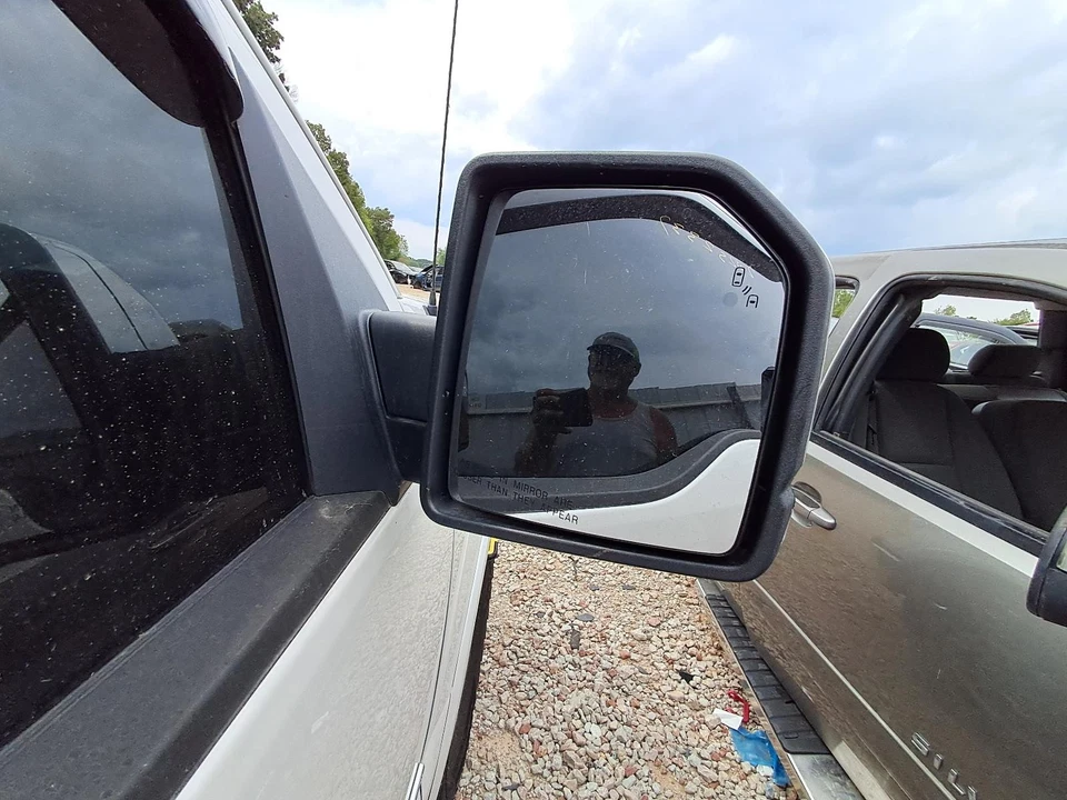 Espejo retrovisor derecho usado se adapta a: Ford F150 2017 camioneta pedestal eléctrico plegable Foto 3 de 4