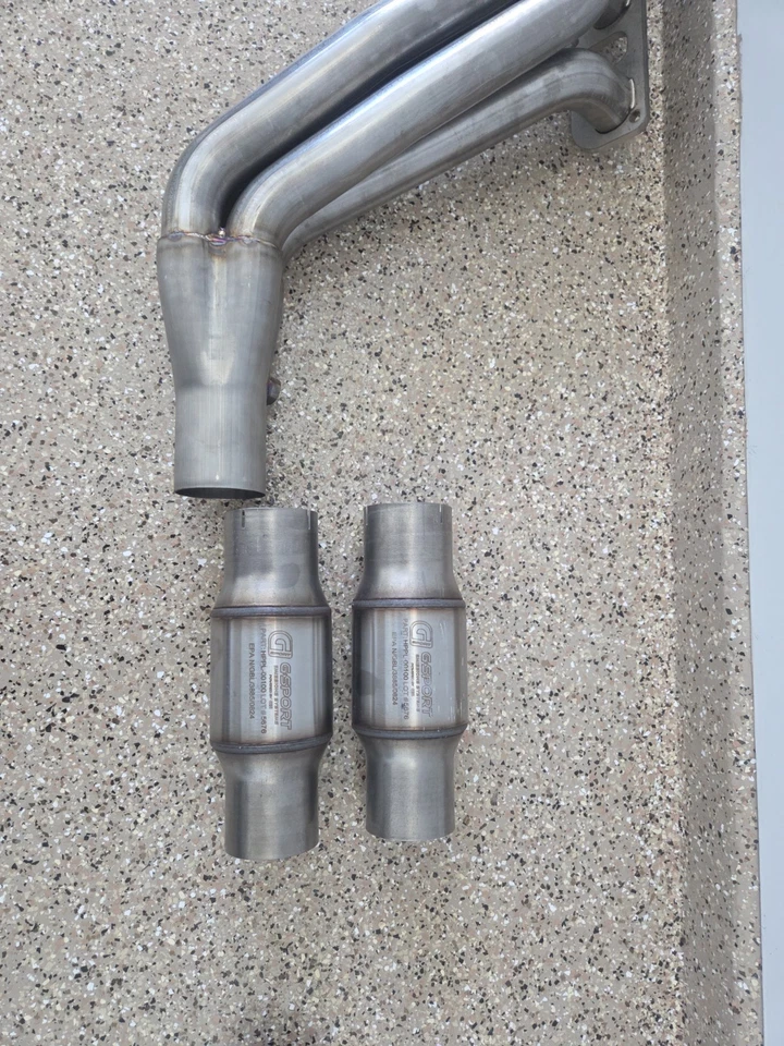 2 Stainless Work G High Flow Catalytic Converter 3"ID Inlet 3"OD Outlet 4"Body - Image 2 of 4