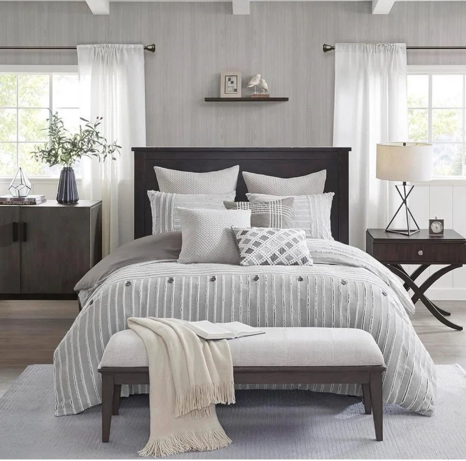 MADISON PARK SIGNATURE Queen Comforter Set, 100% Cotton Duvet Cover 8 Pieces. - Image 2 of 4