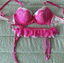 Seven til Midnight lace lingerie Set