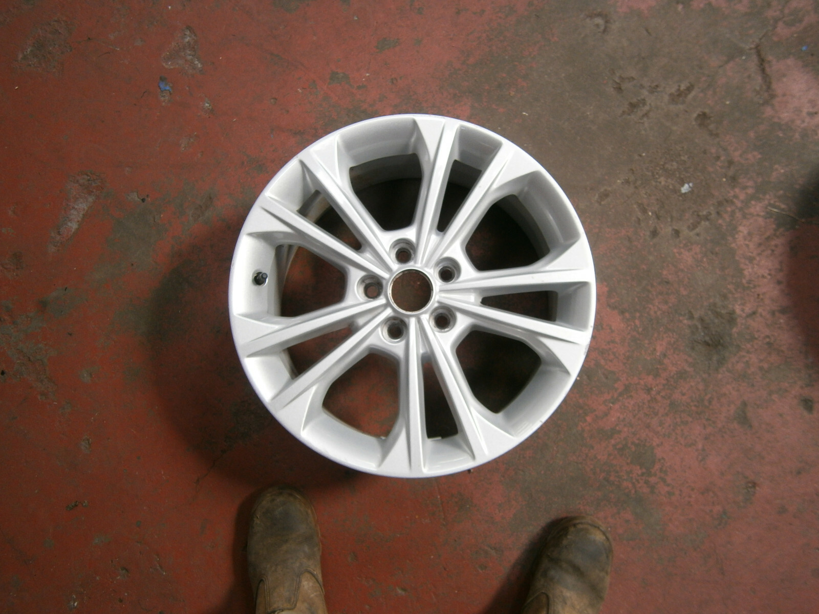 FORD KUGA ALLOY WHEEL 5 TWIN SPOKE 7.5 x 17" ET52.5 P/N GJ5C1007F1B