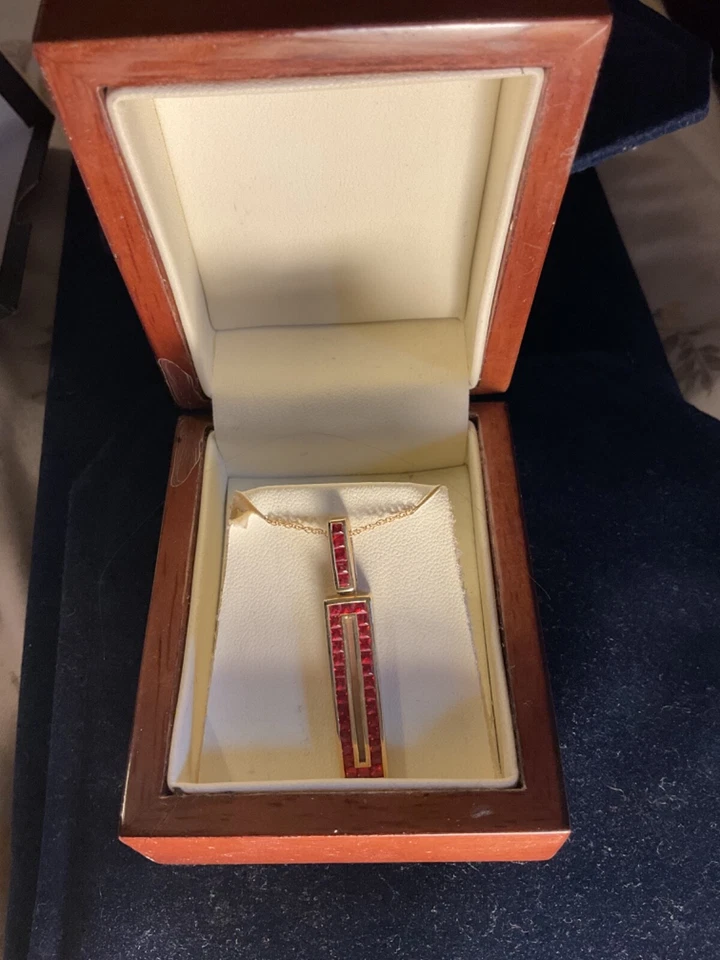 Zafiro y diamante al atardecer 9K Y. Colgante de oro Foto 3 de 4