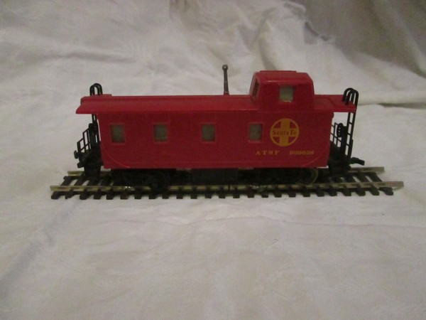 VAGON DE TREN SANTAFE ATSF 999628 ESCALA HO BACHMANN