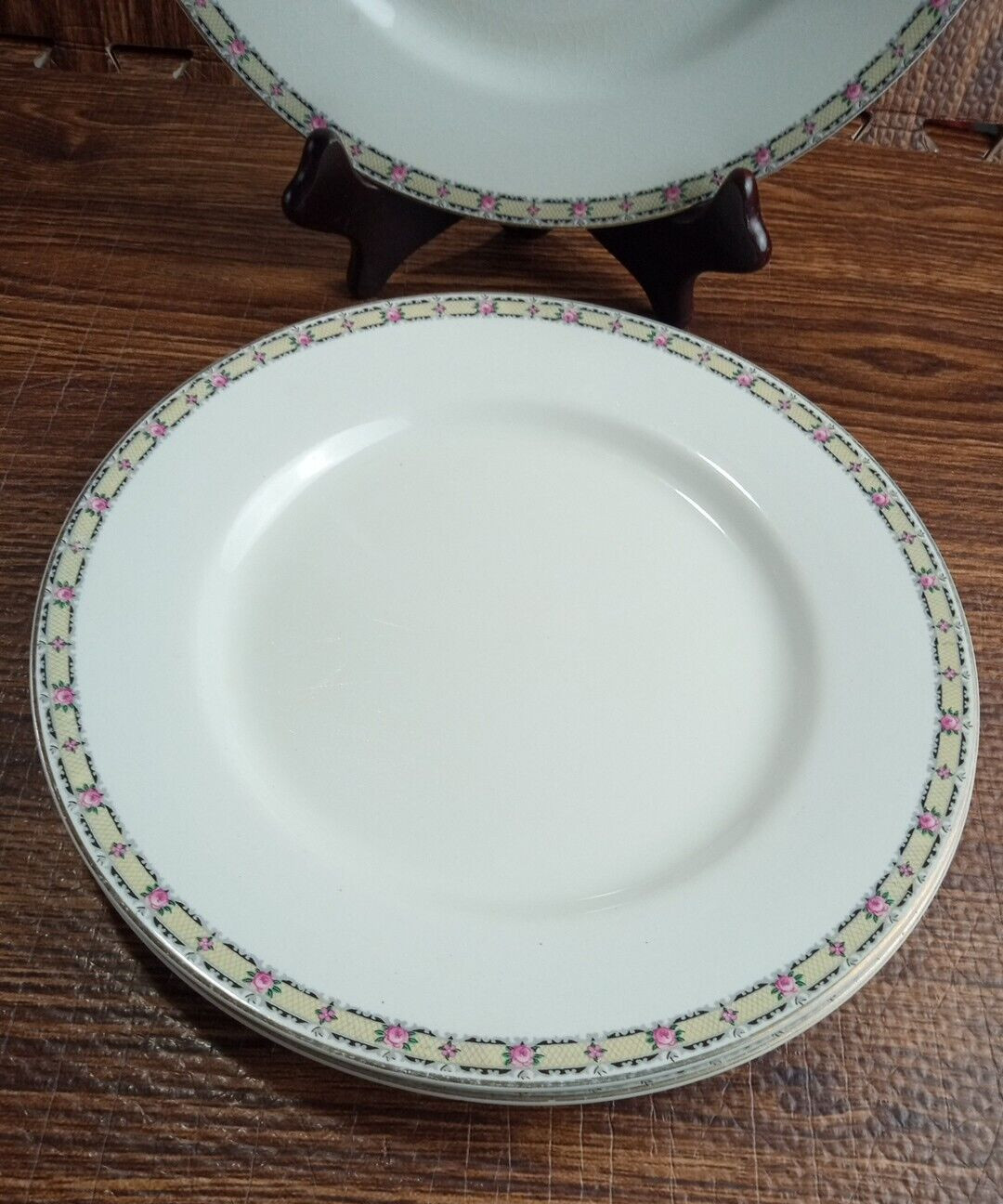 J & G MEAKIN ENGLAND  Dinner Plates 10” Flowers On Yellow Border set of 3