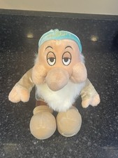 Sleepy Snow White  the Seven Dwarfs Disney Store 14" Plush Stuffed Toy NWT New