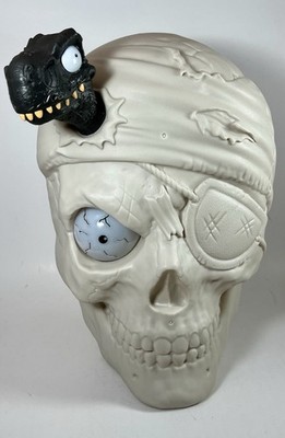 Dino Island ZURU Smashers Light and Sound Skull Talking Container Halloween