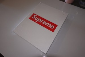 Supreme Rizzoli | eBay