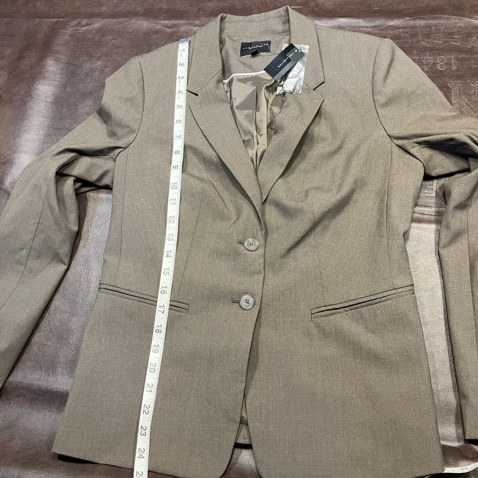 Blazer relajado con solapa de muesca Haidyn color tostado talla 8 de The Limited Collection para mujer Foto 2 de 4