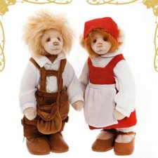 Hansel & Gretel Set from the 2018 Isabelle Bears Collection
