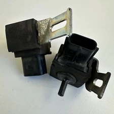 Suzuki VZ800 VZ 800 M50 Boulevard 2009 Air pressure sensors pair set