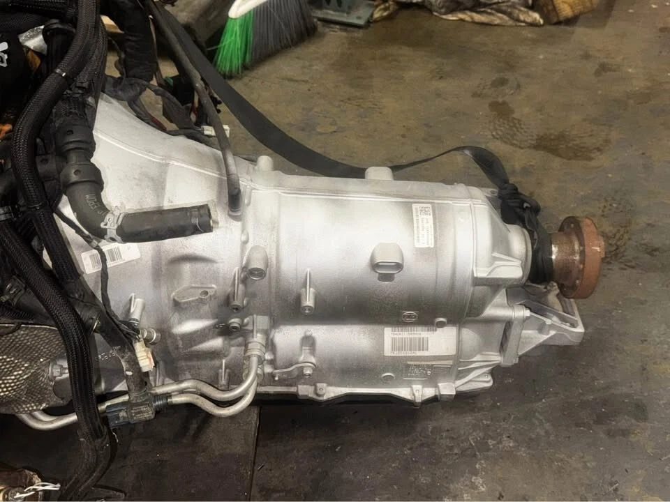 2015 2016 2017 Dodge Challenger Charger 6.4L RWD Transmisión automática 56K Millas Foto 3 de 4