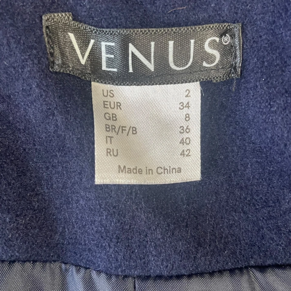 Casaco Longo Azul Marinho com Zíper Assimétrico Venus 2 Chic para Mulheres Elegantes - Imagem 2 de 4
