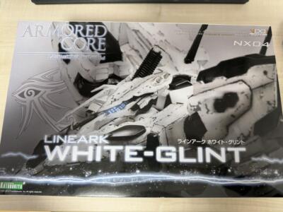 Kotobukiya Armored Core LINEARK WHITE-GLINT 1/72 Model Kit unassembled