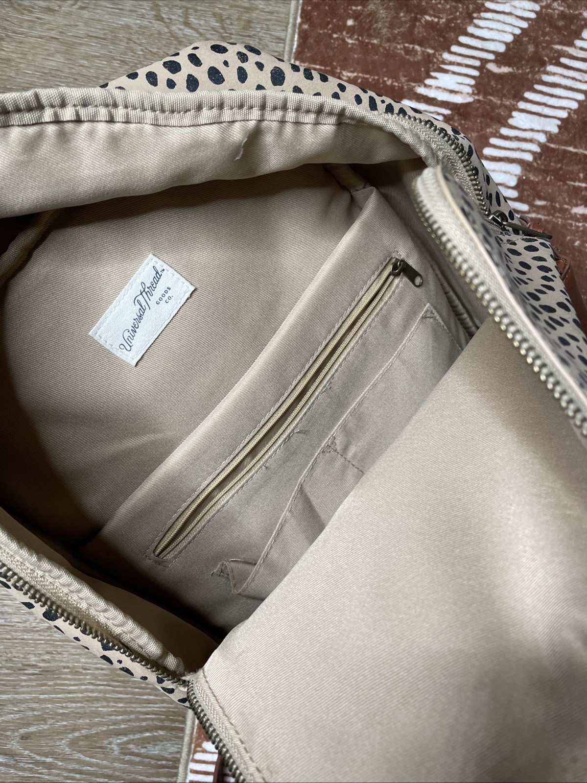 Universal Threads Leopard Cheetah Print Canvas Ba… - image 3