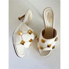 Valentino Garavani Roman Stud White Leather Quilted Mule Heels EU 36