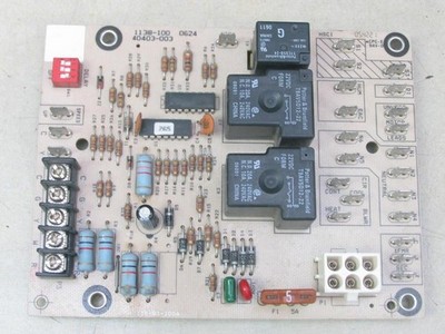 Armstrong Air 1138-100 Furnace Control Circuit Board R40403-003
