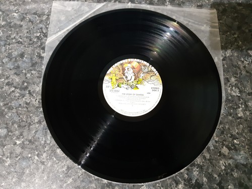 GENESIS - THE STORY OF GENESIS - DOUBLE VINYL OBI - Picture 8 of 15