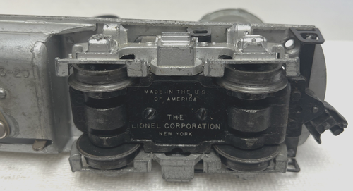 LIONEL POSTWAR "O" 2343 SANTA FE F3 A POWERED CHASSIS, E-UNIT/HORN- WORKS GREAT - Picture 17 of 20