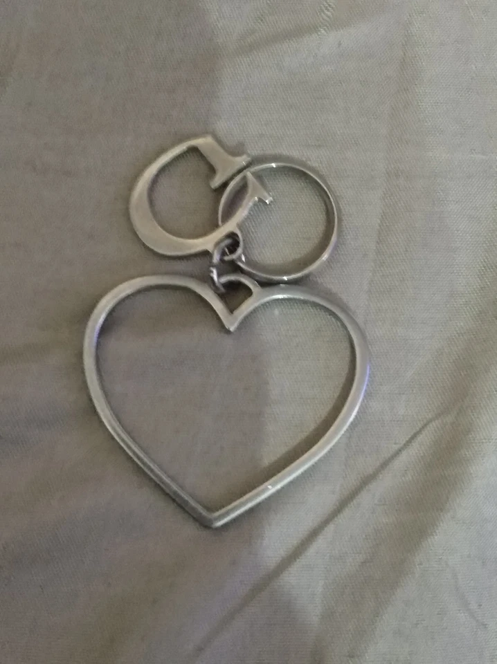 PORTACHIAVI GUESS DONNA - Immagine 2 di 4