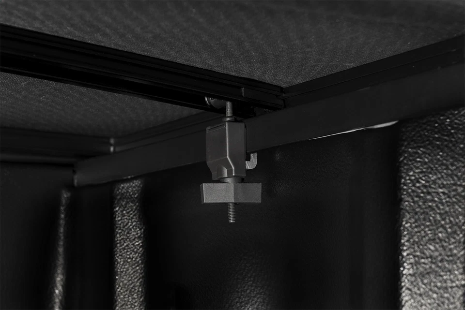 Cubierta Extang 92515 Trifecta 2.0 Tonneau compatible con F-100 F-150 F-250 F-250 HD F-350 Foto 2 de 4