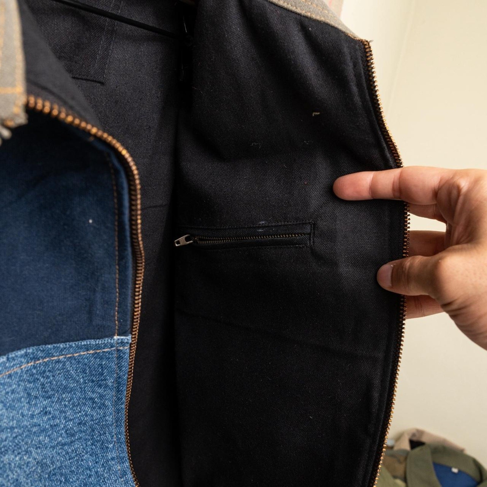 Upcycled patchwork carhartt chore jacket - image 6